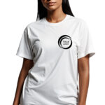 Biała koszulka robocza z jednokolorowym logo na piersi